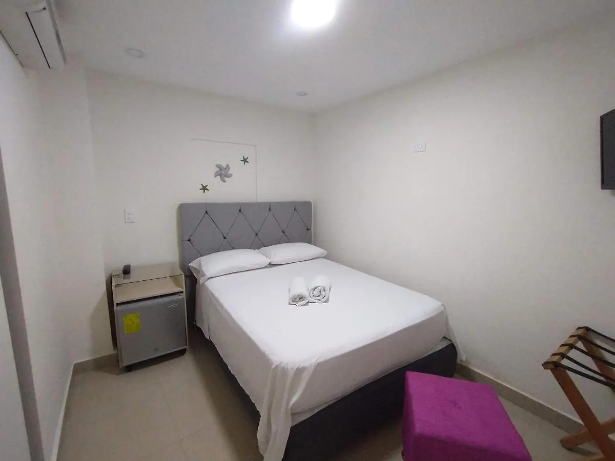 **  Hotel Carolina Del Mar Santa Marta  Colombia